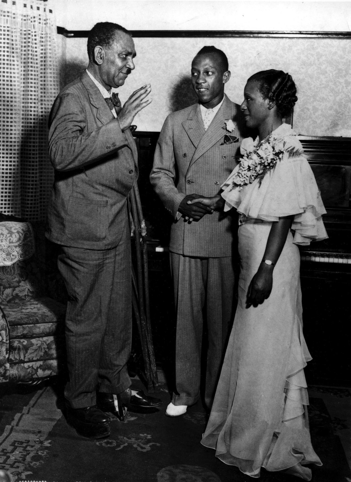 1935: Jesse Owens and Minnie Ruth Solomon